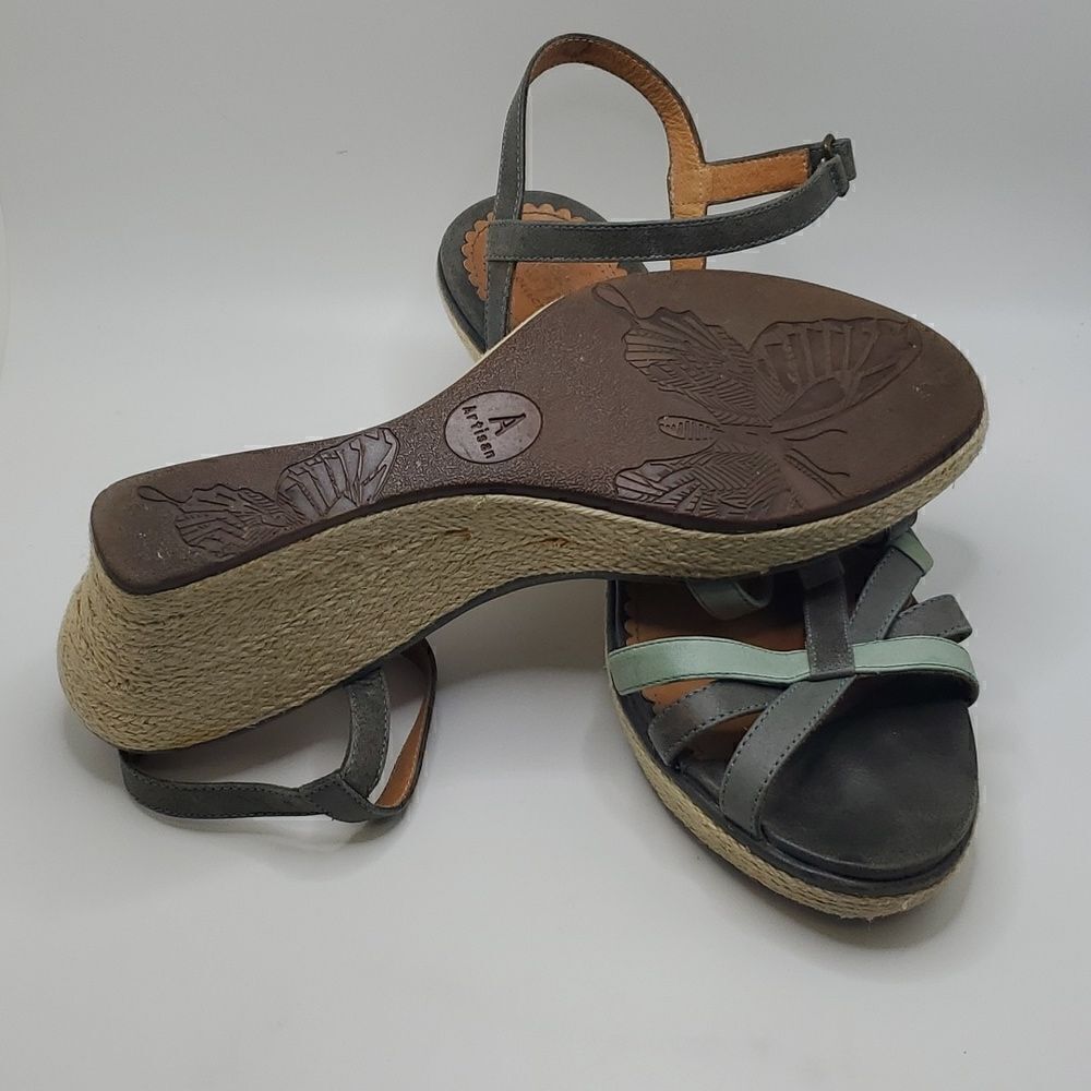 Clarks | Artisan Aquagray Leather Wedge Sandal - Picture 4 of 7